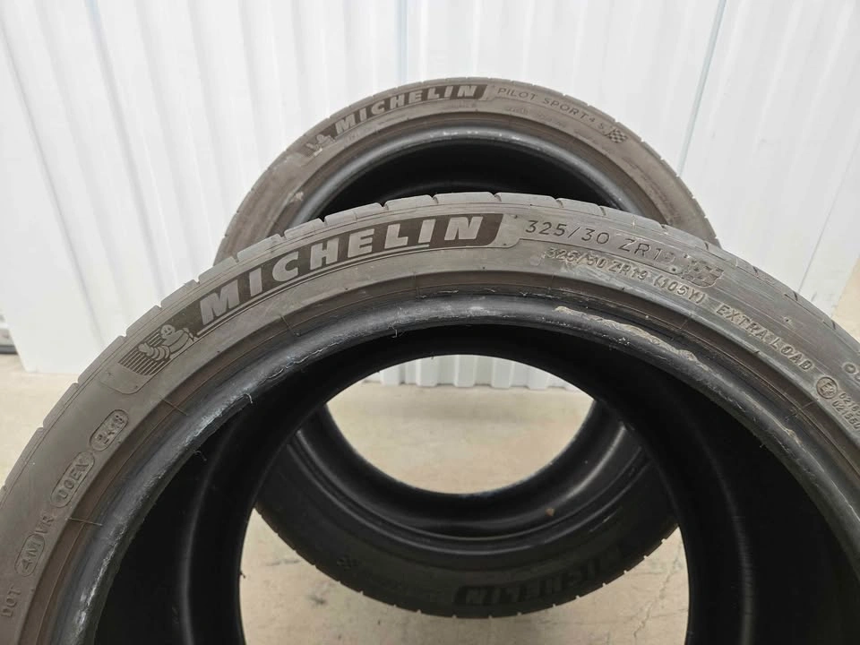 Michelin Pilot Sport Tires 325/30ZR19 - photo 4