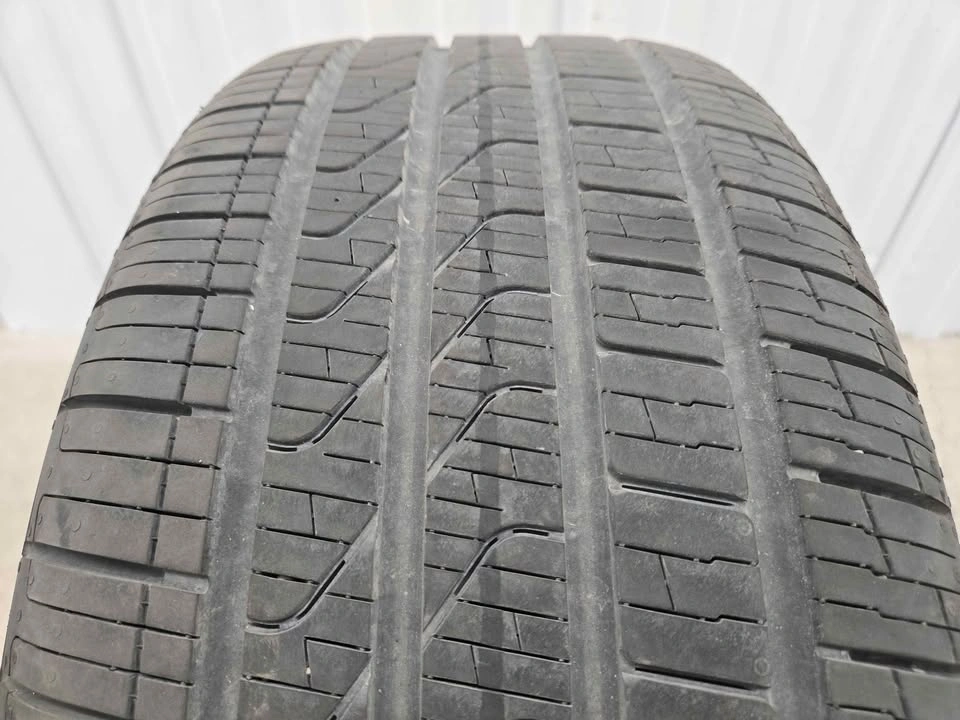 Pirelli Cinturato P7 All Season Tire 225/40R19 - photo 2