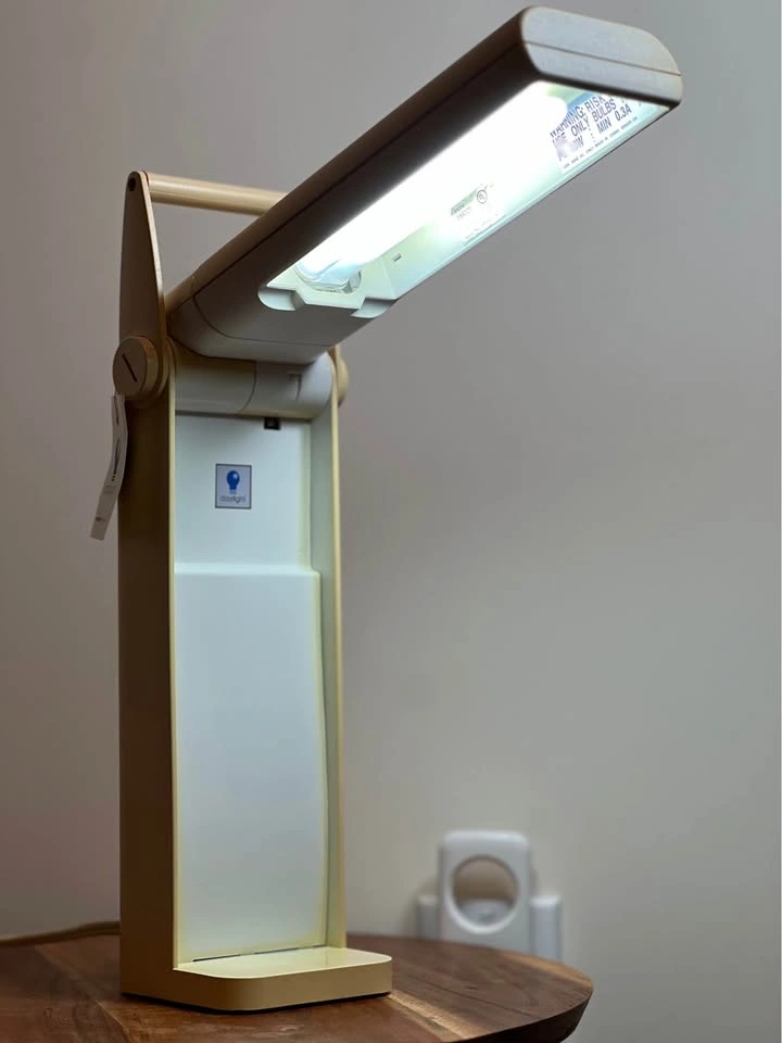 Vintage Daylight Company Compact Folding Lamp (Model U33050) - photo 4