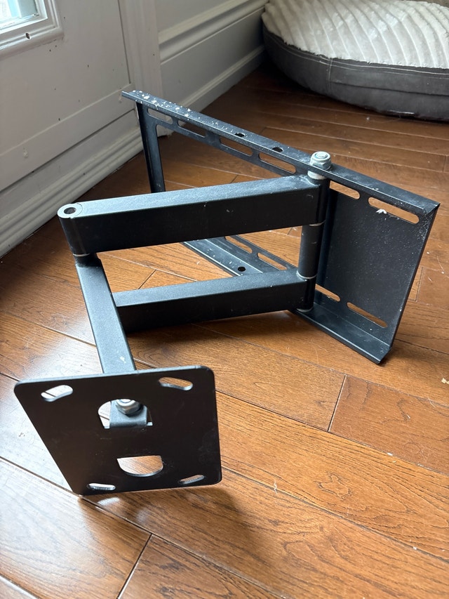 TV Wall Mount - photo 2