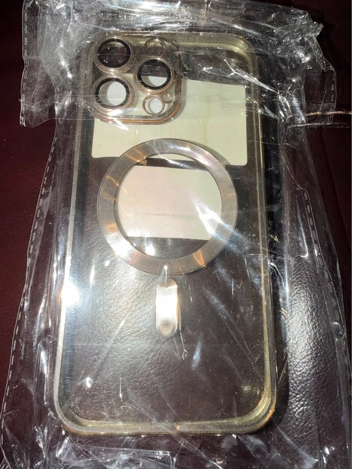 iPhone 14 Pro Max Accessories Lot - photo 2
