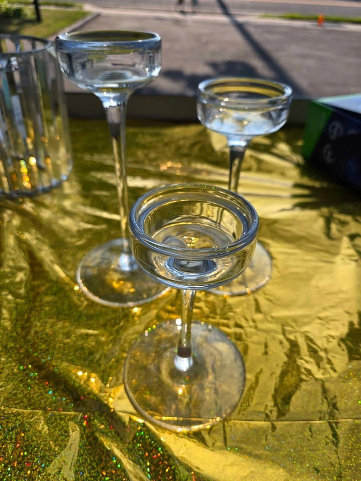 PICKUP ONLY - Set of 3 Glass Tealight Holders - photo 3