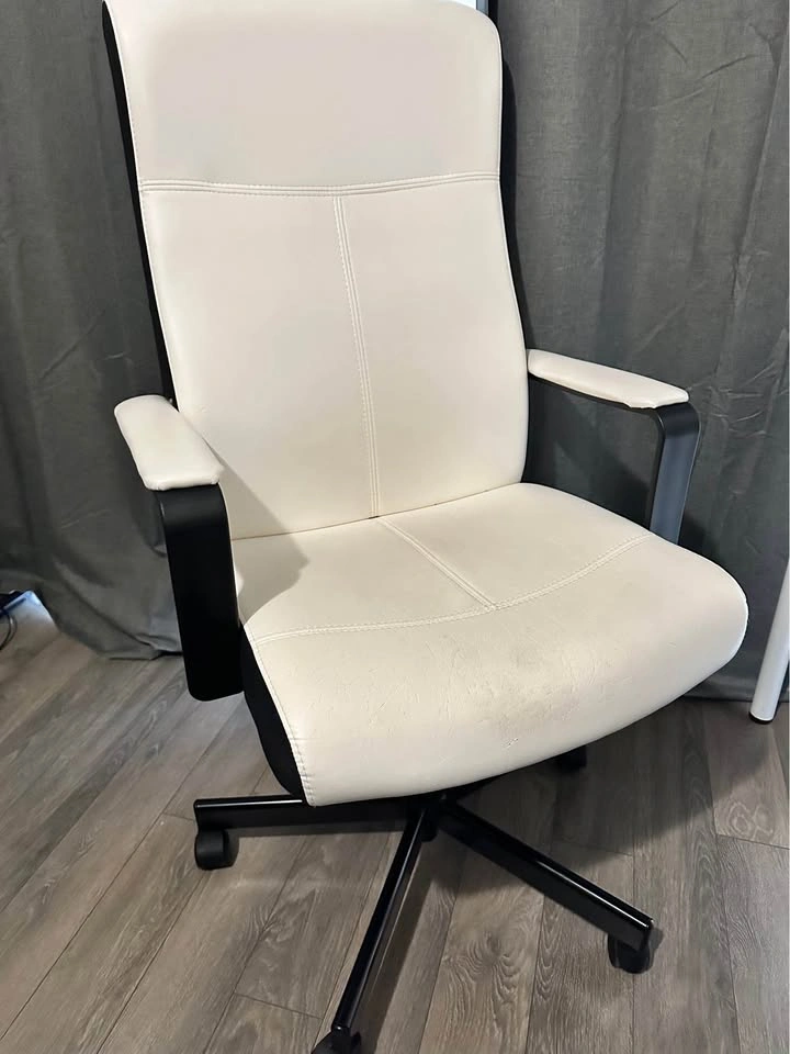 White faux Office Chair - photo 2