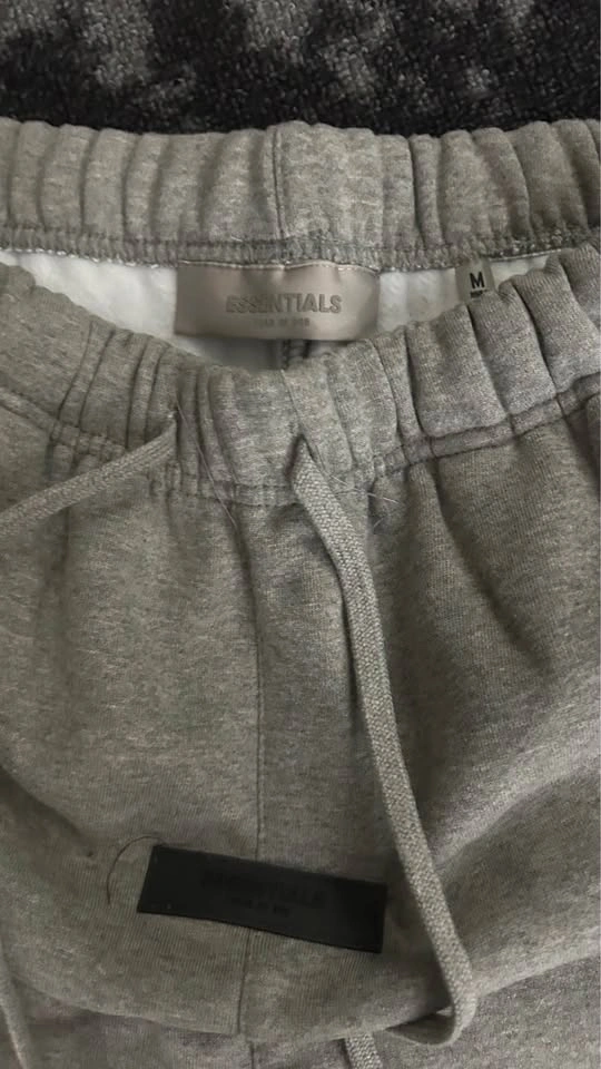 Essentials Short - Size M - photo 3