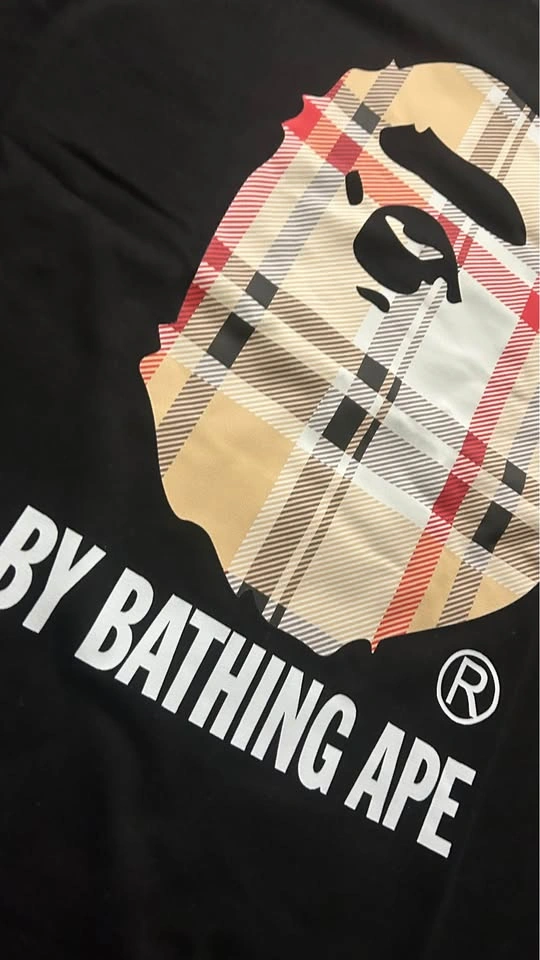 Bape tee - Size M - photo 2