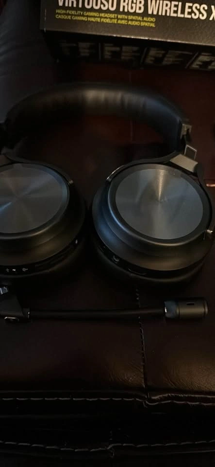 CORSAIR VIRTUOSO RGB WIRELESS XT GAMING HEADSET - photo 3