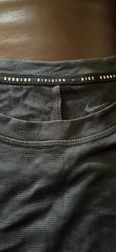 Designer Swoosh Running Division Dark Gray Camo Long Sleeve Mens - photo 4