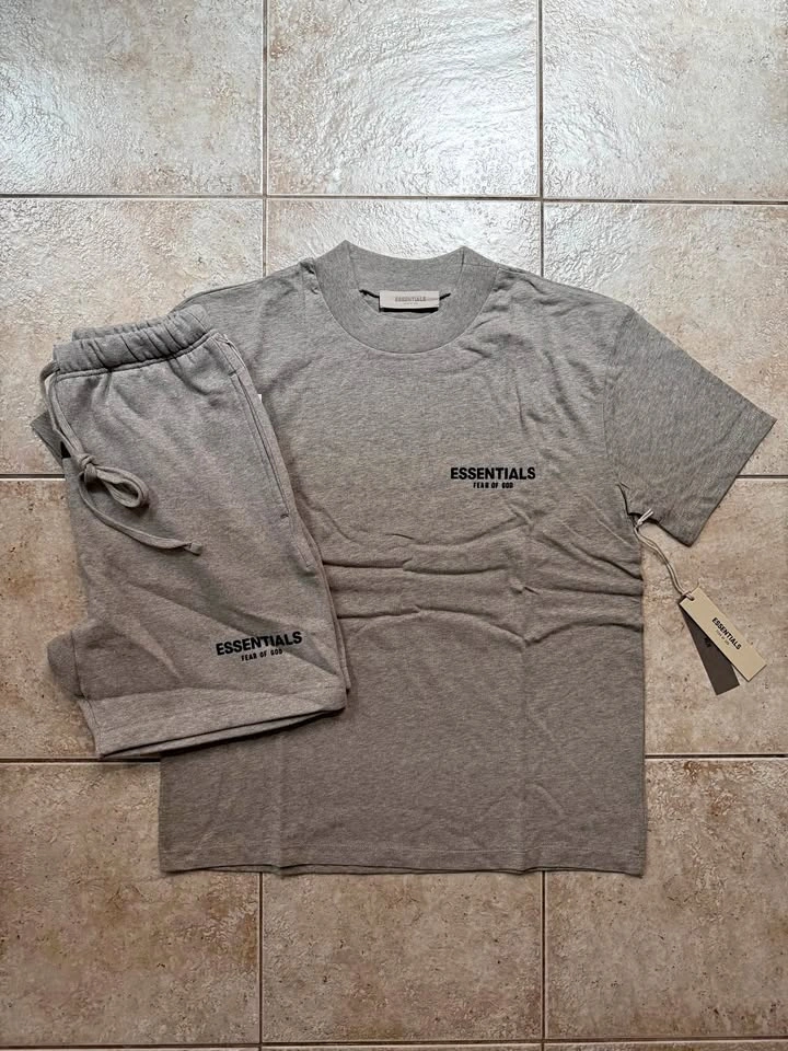 AUTHENTIC Essentials Fear of God Summer Sets SS22