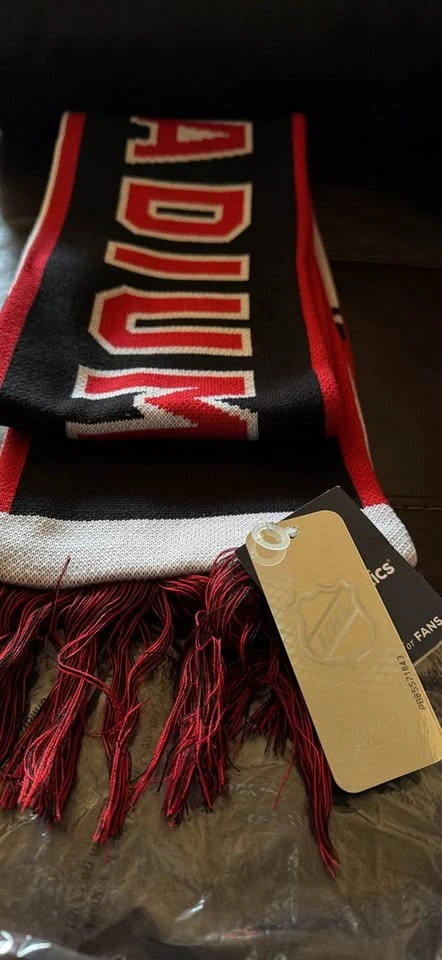 Scarf Knit Unisex NHL Stadium Series NWT - photo 3