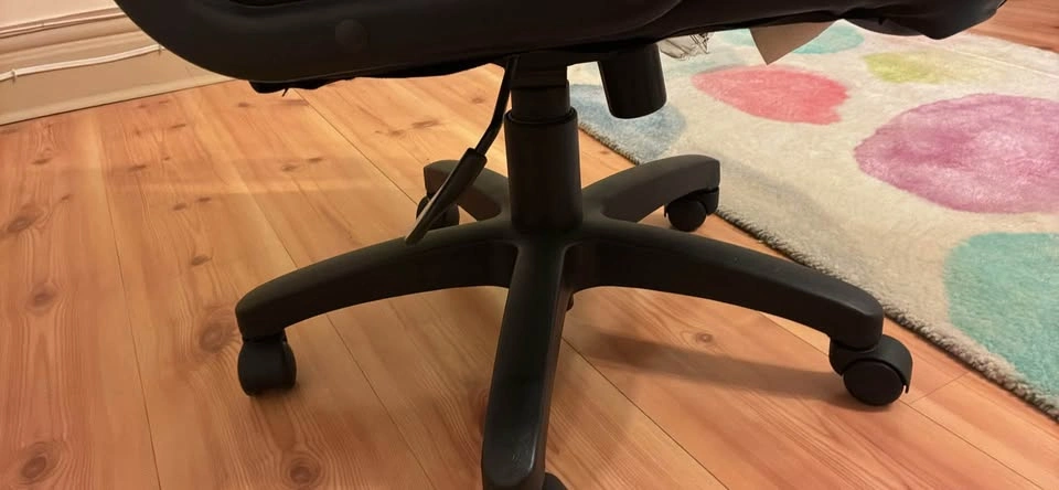 Desk chair. - photo 5