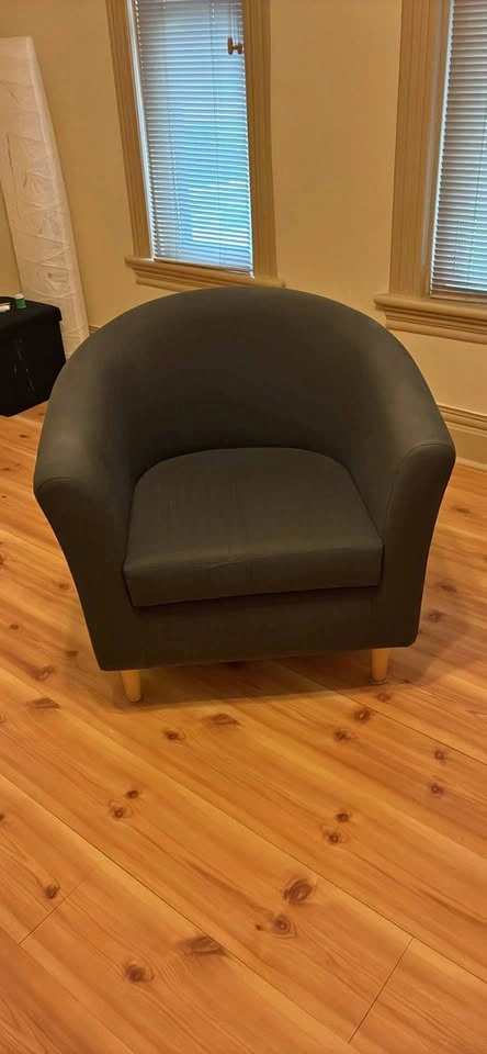 Sitting chair