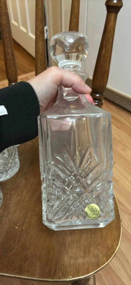 Vintage Crystal Decanter and 6 Glasses - photo 5