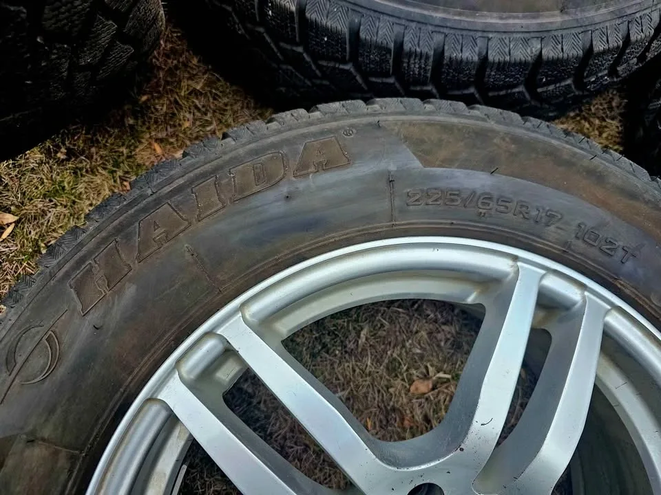 5 Haida 225/65R17 Winter Tires on Rims - photo 5