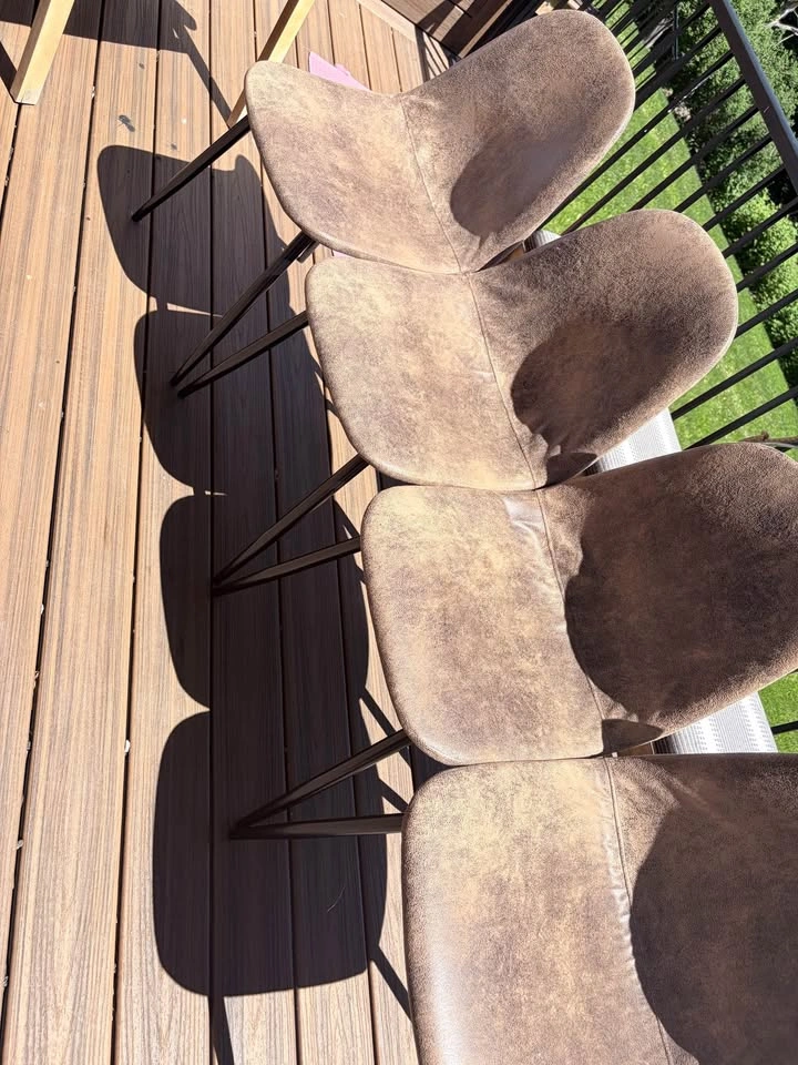 Set of 4 Faux Leather Dining Chairs - photo 3