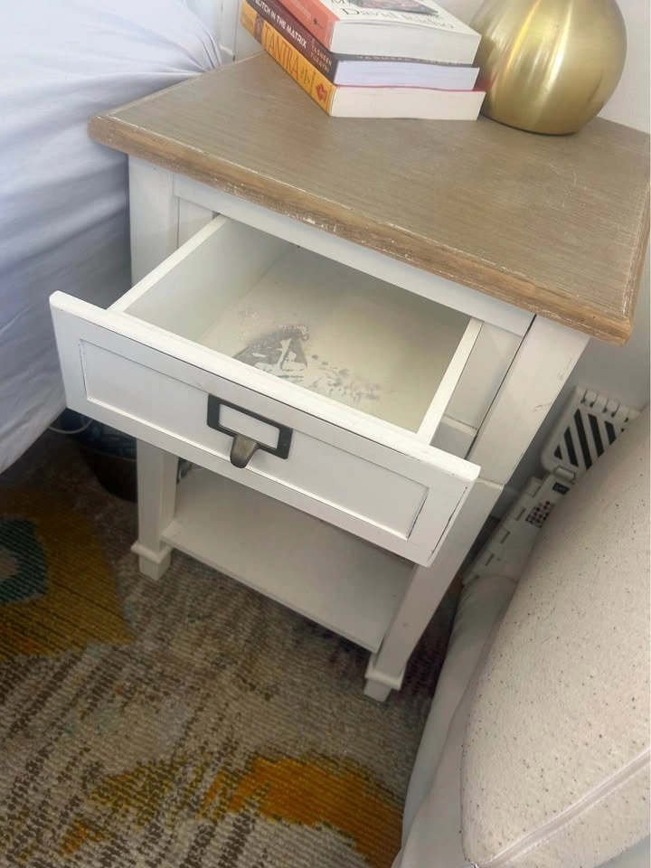White Farmhouse Nightstand with Drawer (set of 2) - photo 2
