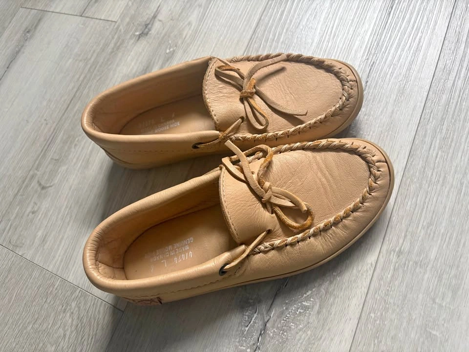 Moccasins Laurentian Chief - genuine moose hide size 6