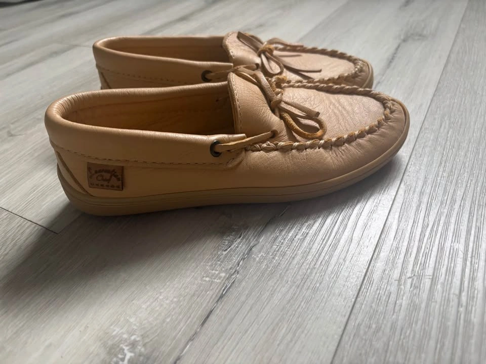 Moccasins Laurentian Chief - genuine moose hide size 6 - photo 2