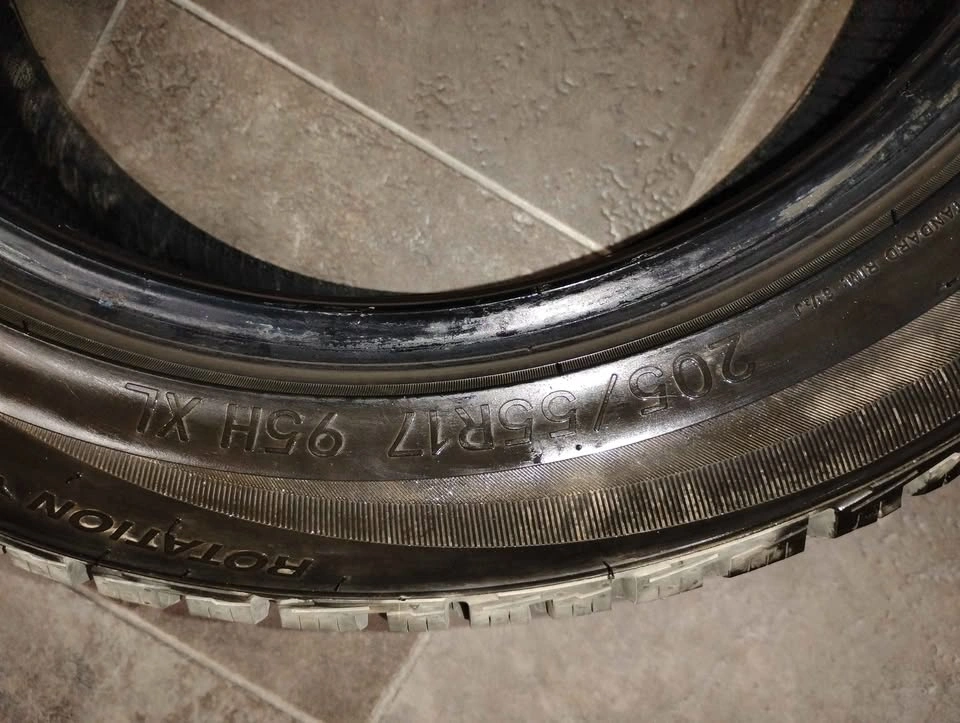 Rovelo Arctic Vision RW01 205/55R17 95 XL Studded Winter Tire - photo 2