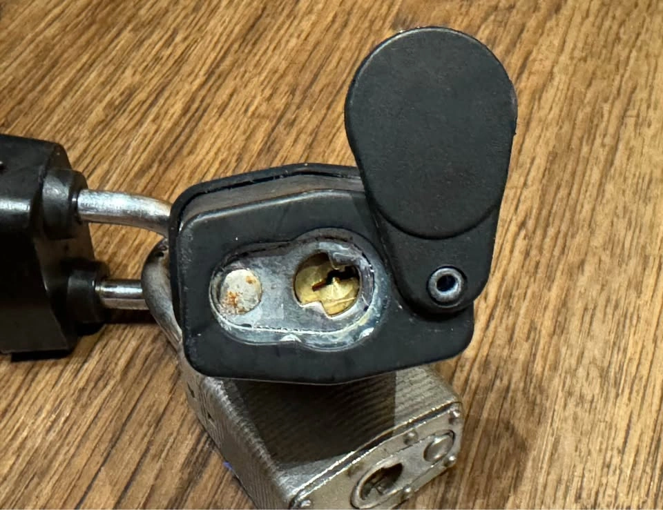 Master Lock ProSeries 6121 Padlocks - Keyed Alike - photo 3
