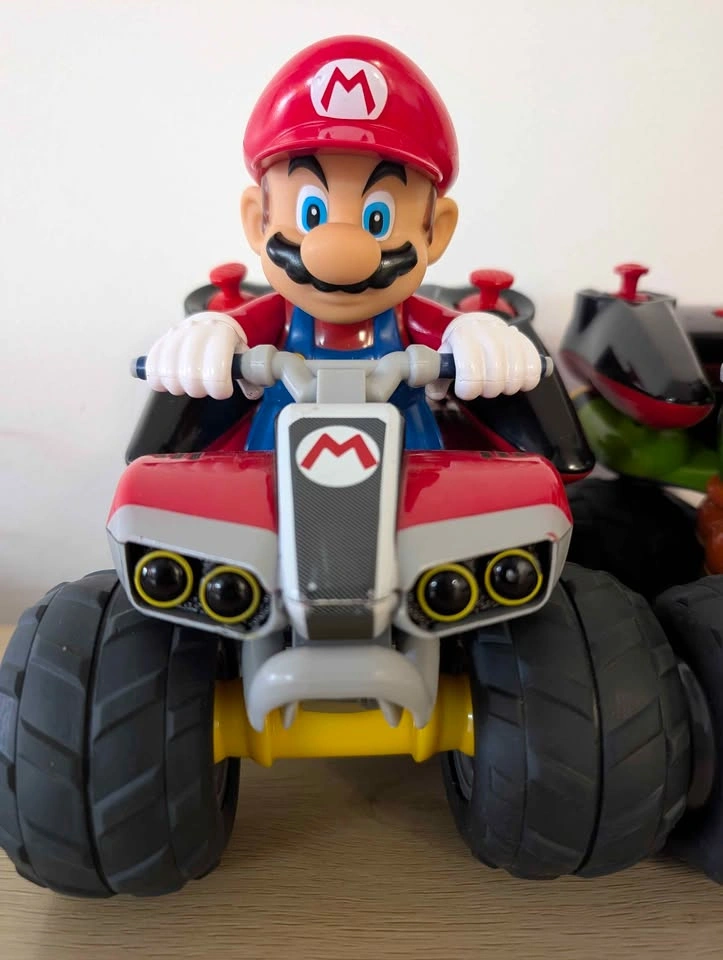 Carrera RC Mario Kart Racers Mario & Yoshi (Bundle) - photo 3