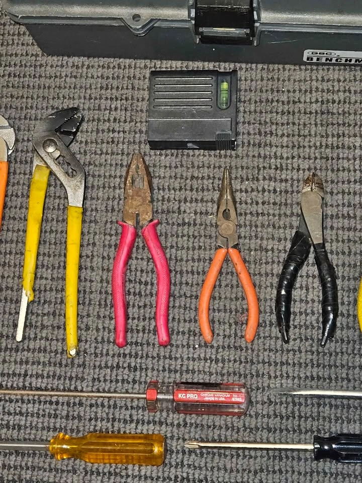 TOOLBOX, LOADED WITH TOOLS. - photo 2