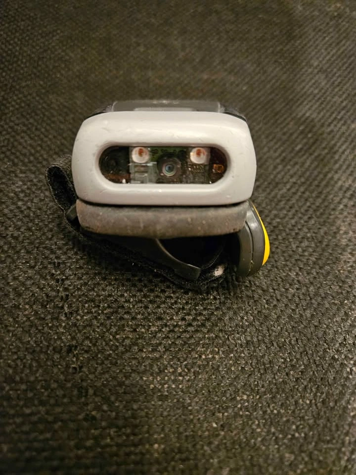 MOTOROLA BAR CODE SCANNER - photo 2