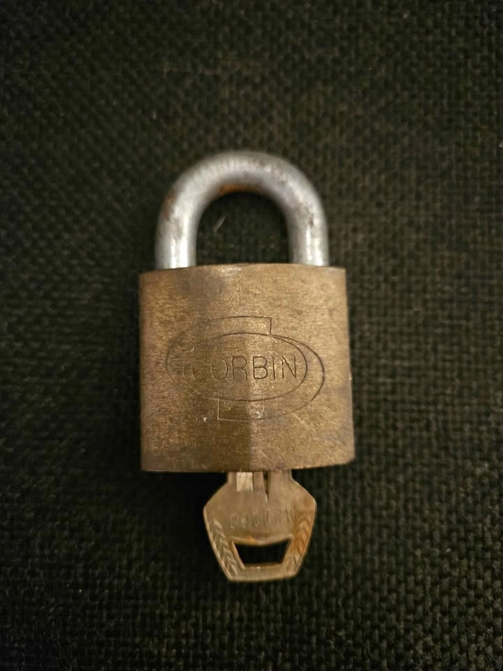 Vintage Corbin Solid Brass Padlock Hardened Shackle W/ Key Made - photo 2