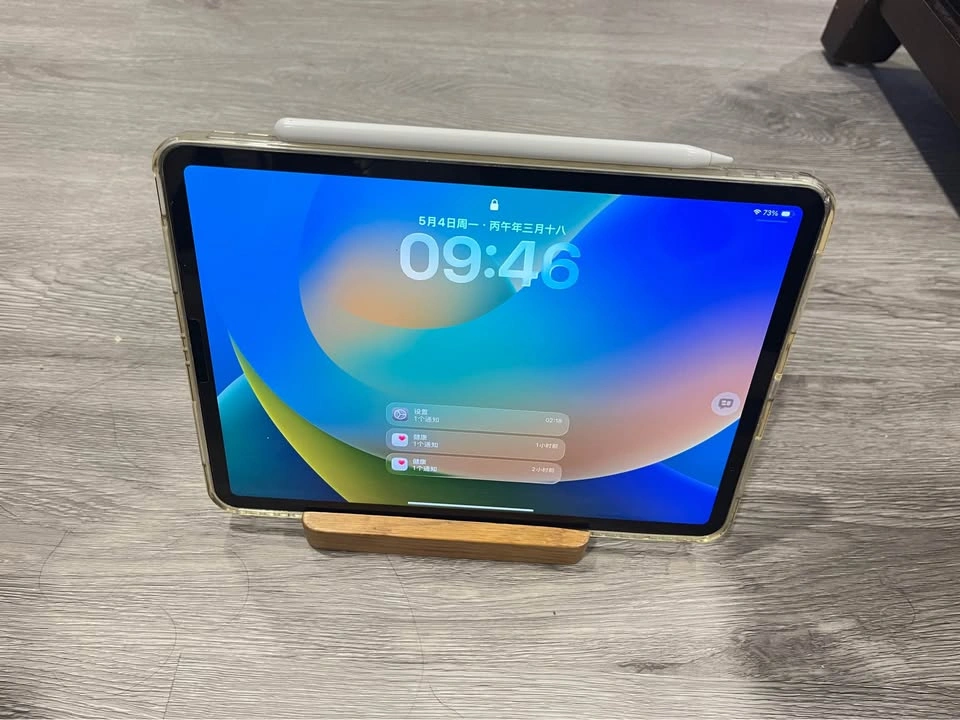 Solid Wood Phone Stand - photo 3