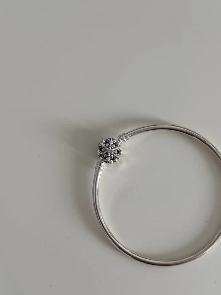 Pandora Moments Sparkling Snowflake Clasp Bangle - photo 3
