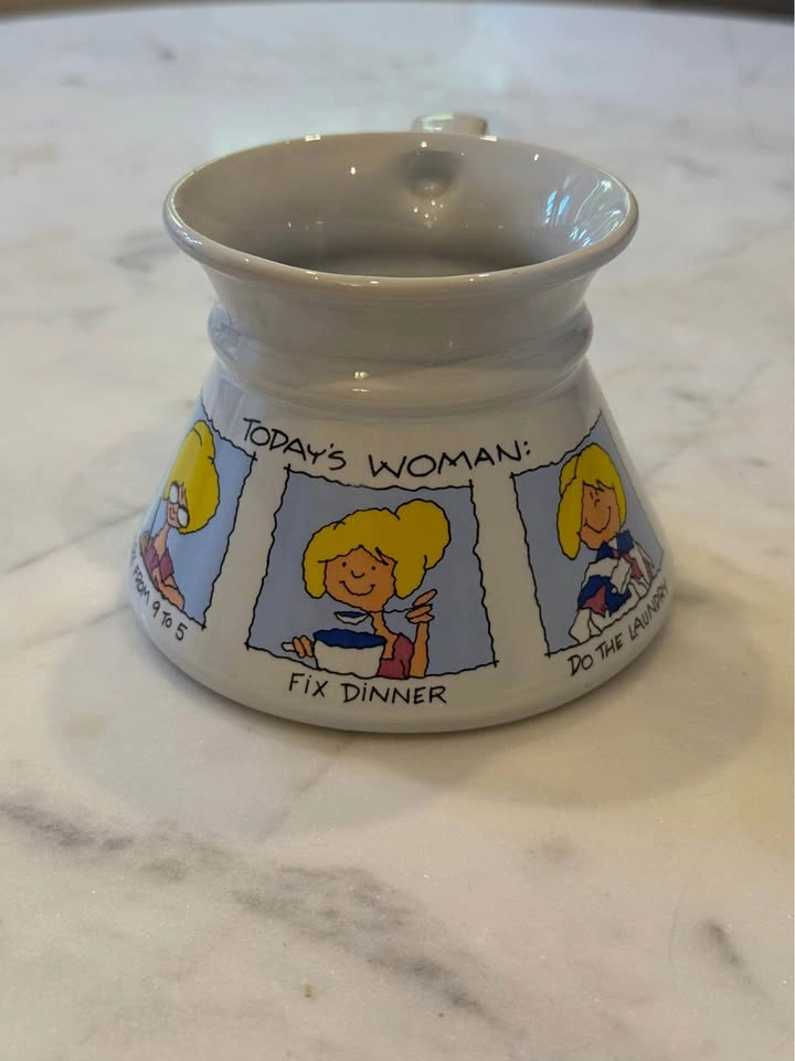 Vintage 1980s "Today’s Woman" Commuter / Captain’s Mug - photo 3