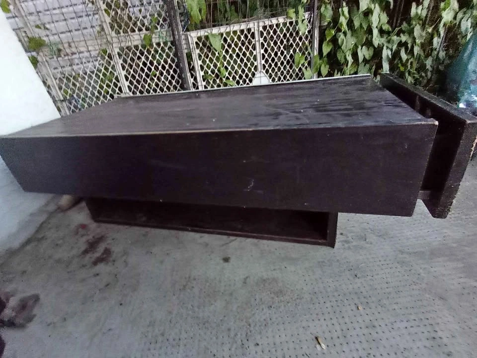 FREE Outdoor Project Table / Garage Workbench with Storage