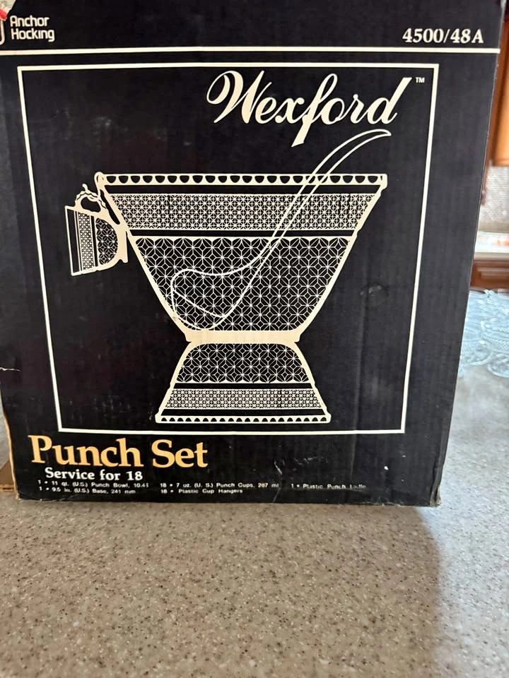 Vintage Anchor Hocking Wexford Punch Bowl Set w/ 18 Cups