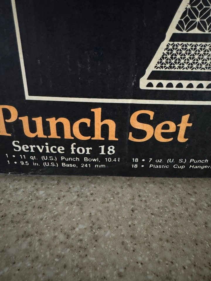 Vintage Anchor Hocking Wexford Punch Bowl Set w/ 18 Cups - photo 2