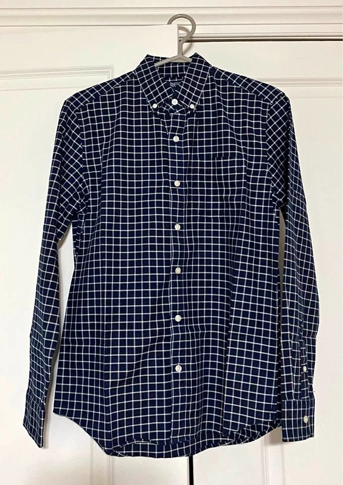 Men's Gap Standard Fit Shirts (XSmall) - Each