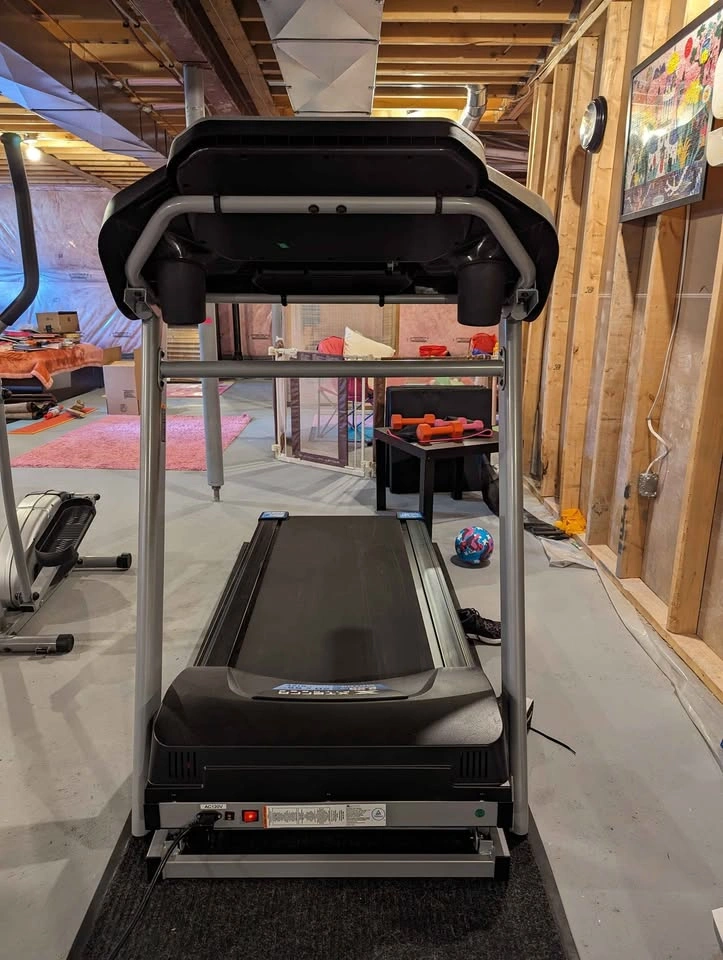 Xterra TRX2500 2.25 HP Folding Treadmill - photo 3