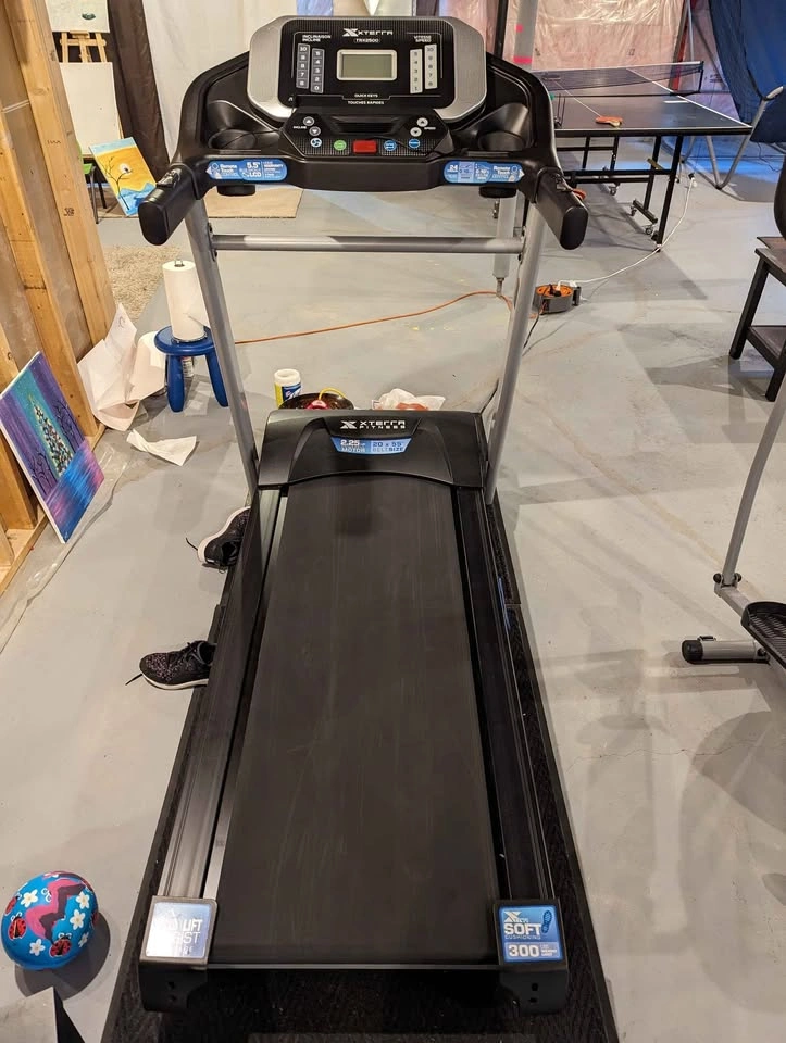 Xterra TRX2500 2.25 HP Folding Treadmill - photo 5