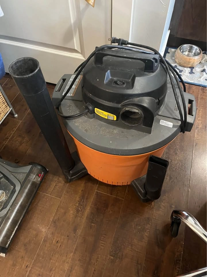 RIDGID 9 Gallon Wet/Dry Shop Vacuum - photo 3