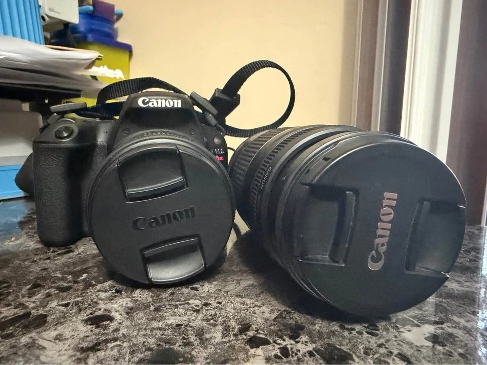 Canon EOS Rebel SL2 DSLR Camera w/ 18-55mm & 75-300mm Lenses & S - photo 2