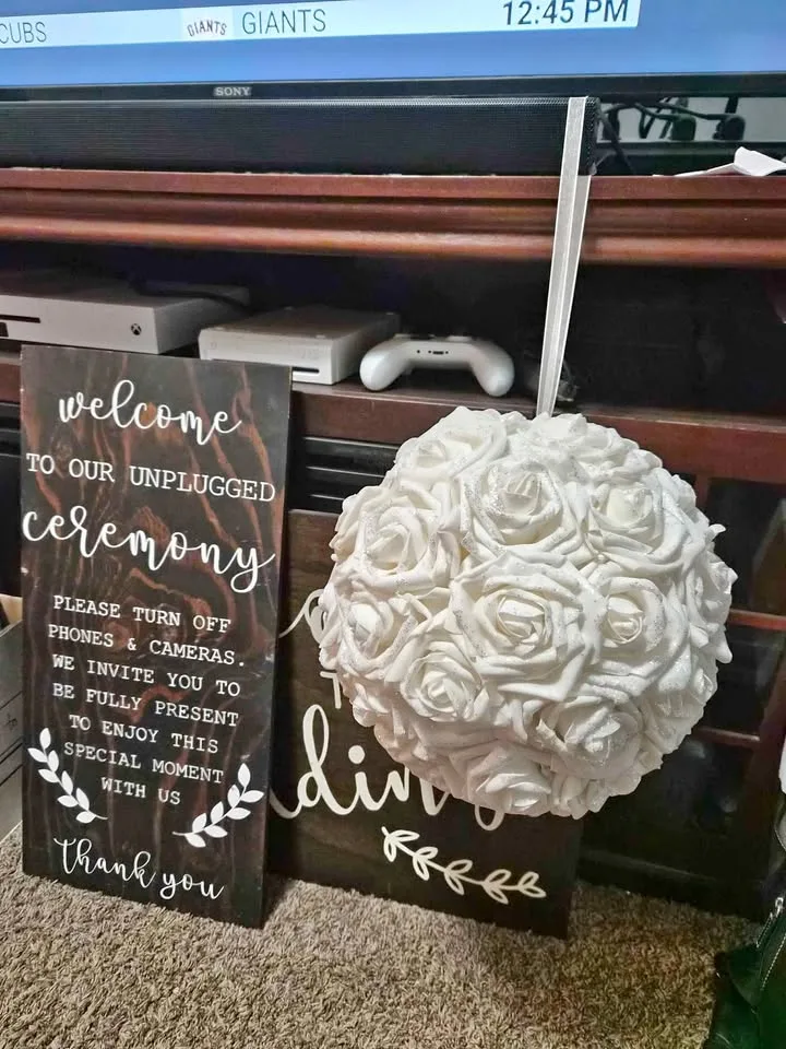 Beautiful Big and White Rose Ball thumbnail