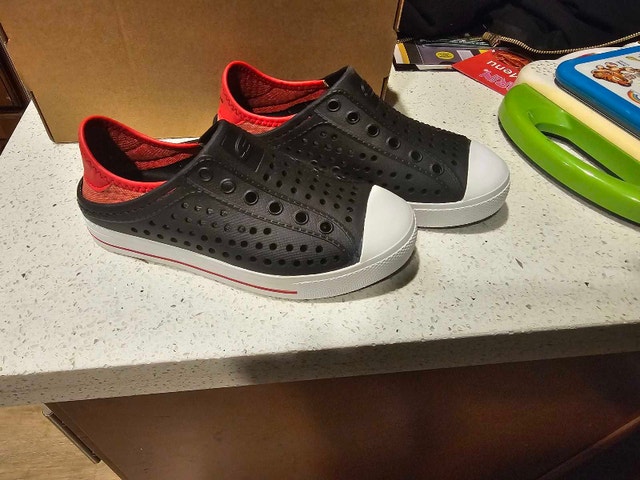 Skechers Kids Shoes Size 1 - photo 3