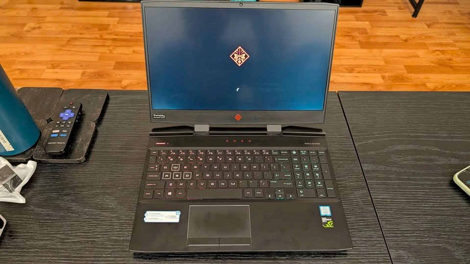 HP OMEN 15 Gaming Laptop | 144Hz | i7-8750H | GTX 1060 | 16GB RA - photo 3