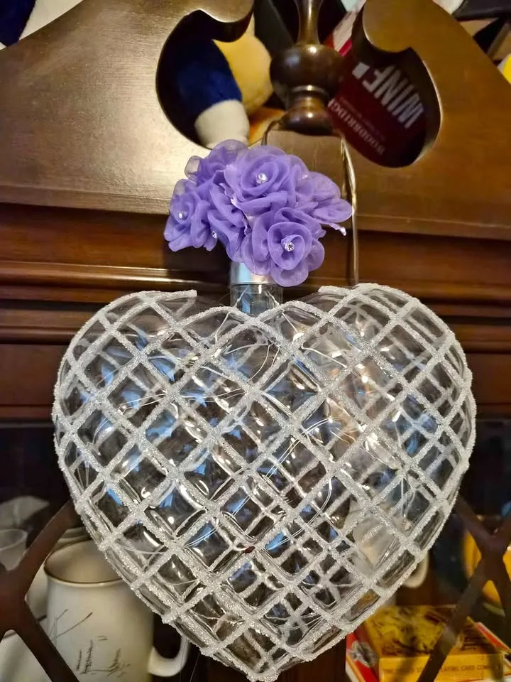Heart-shaped Lighted Wedding Decoration thumbnail