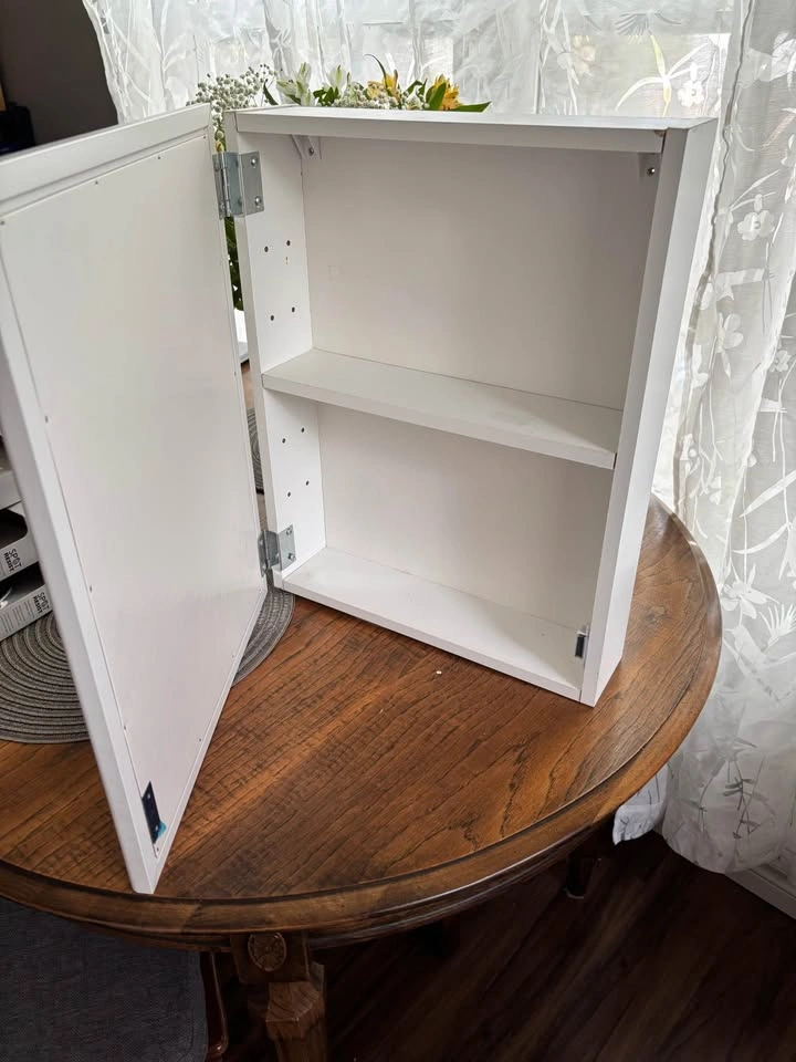 White Medicine Cabinet - photo 3