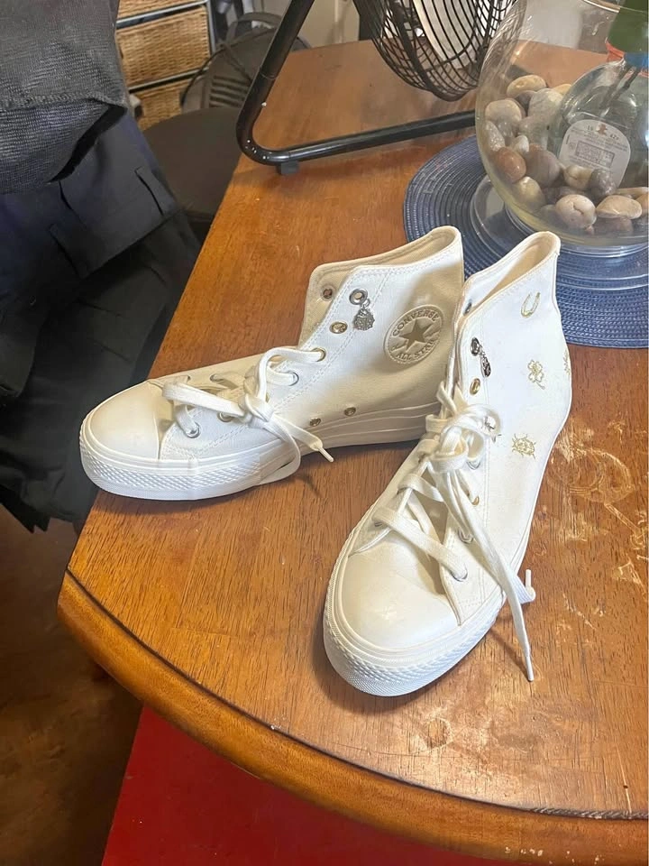 Converse Chuck Taylor All Star High Top White Gold LIMITED EDITI