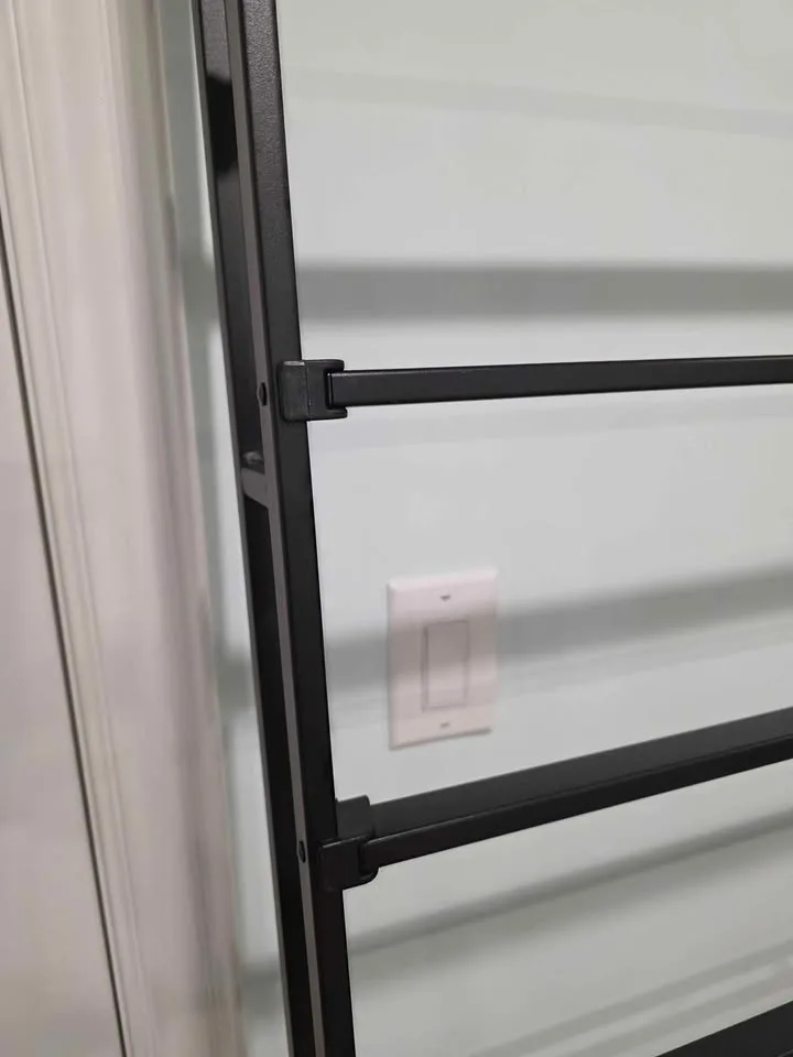 Amazon Basics Mattress Foundation– Brand New image indicator(2)