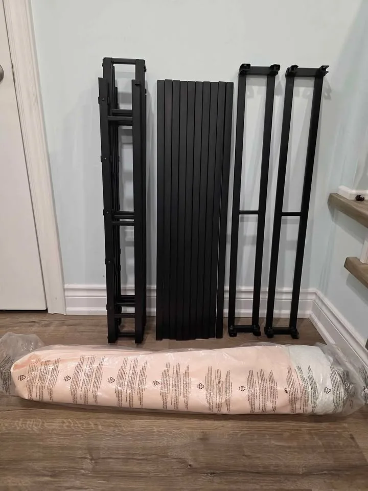 Amazon Basics Mattress Foundation– Brand New image indicator(3)