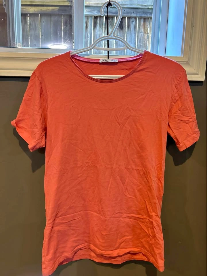 Zara Men’s Medium Salmon T-Shirt