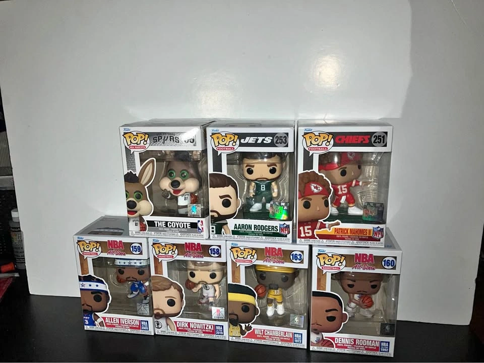 NBA & NFL Mixed Funko lot