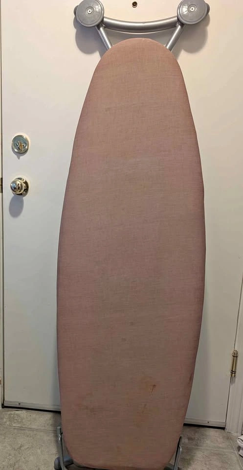 Metal ironing board