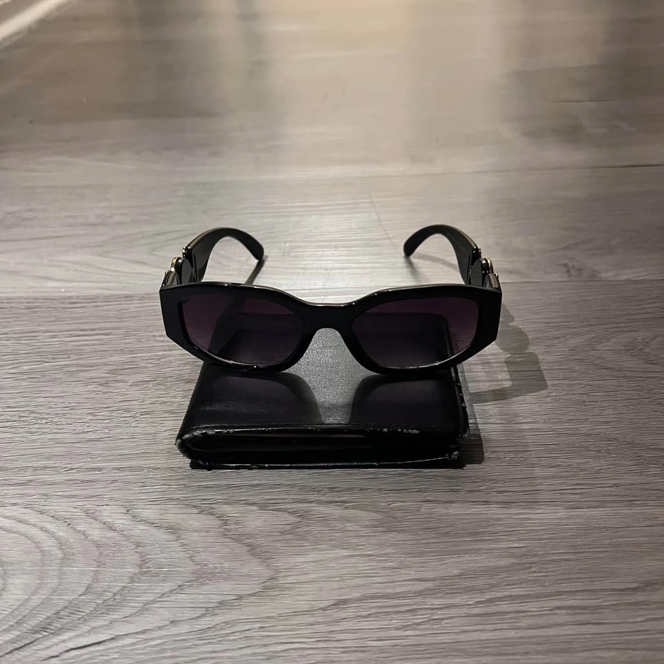 Versace Medusa Biggie Sunglasses - photo 2